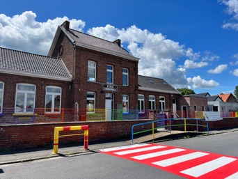 École communale de Bury