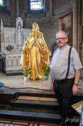 Phase II: Remontée du dais au sommet de la Basilique Notre-Dame de Bon-Secours