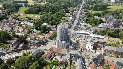 Phase II: Remontée du dais au sommet de la Basilique Notre-Dame de Bon-Secours