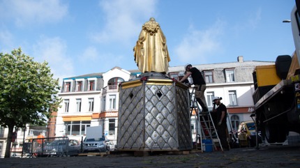 Phase II: Remontée du dais au sommet de la Basilique Notre-Dame de Bon-Secours