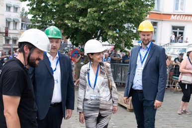 Phase II: Remontée du dais au sommet de la Basilique Notre-Dame de Bon-Secours